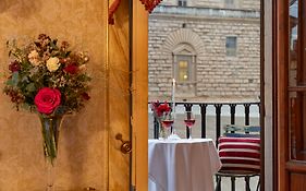 Piazza Pitti Palace - Residenza D'Epoca